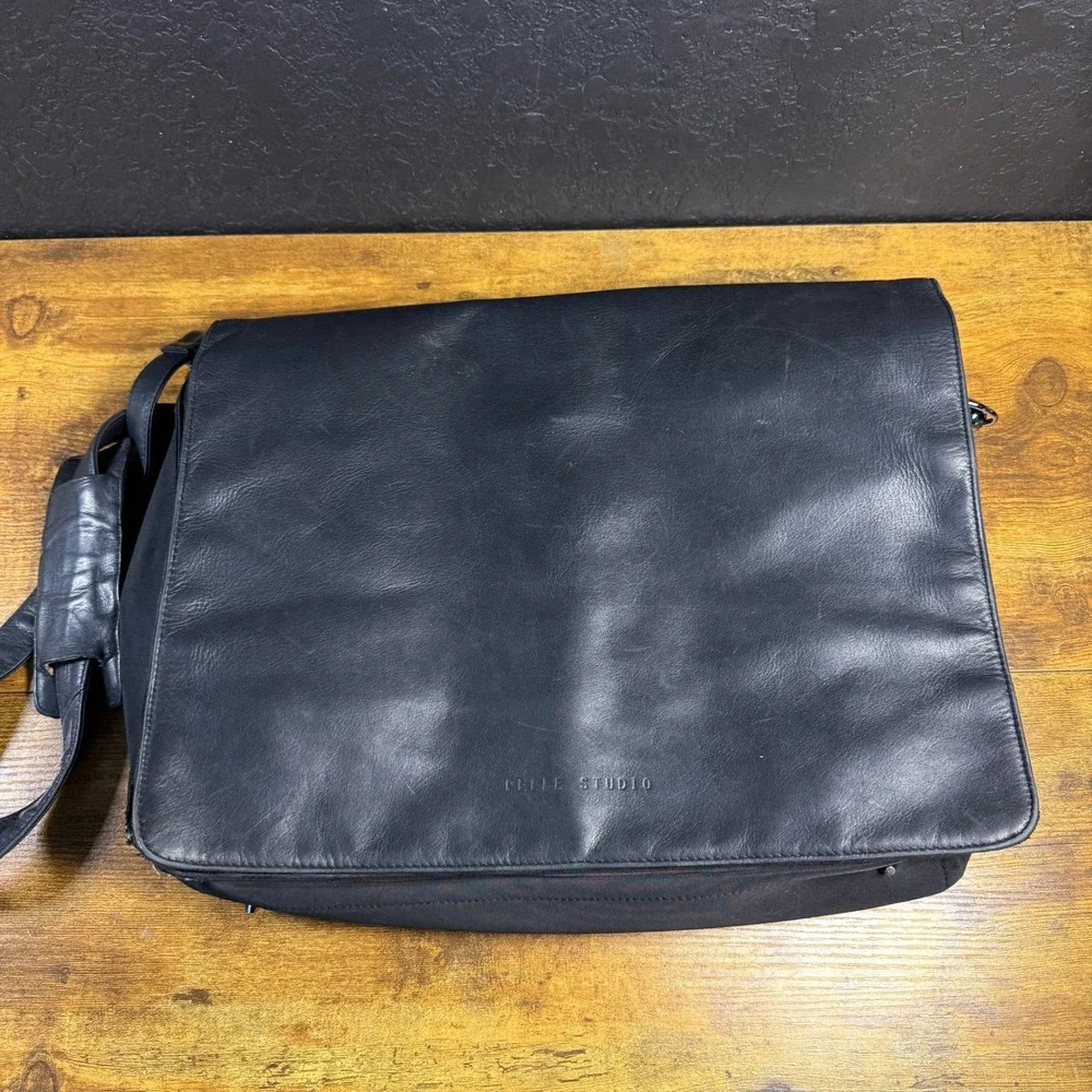 Wilsons Leather Pelle‎ Studio Black Leather Messenger Bag Laptop Briefcase Large